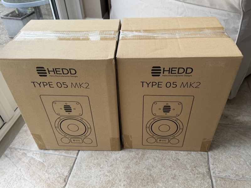 HEDD Type 05 MK2 product boxes