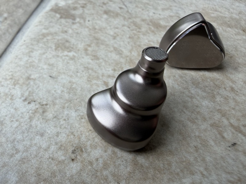 IEM nozzle and shell