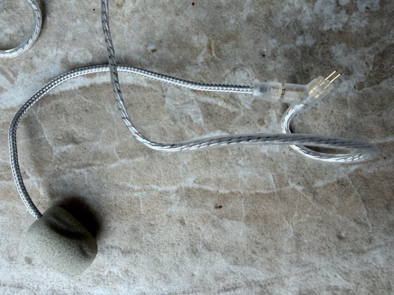 2-pin end with the microphone fitted