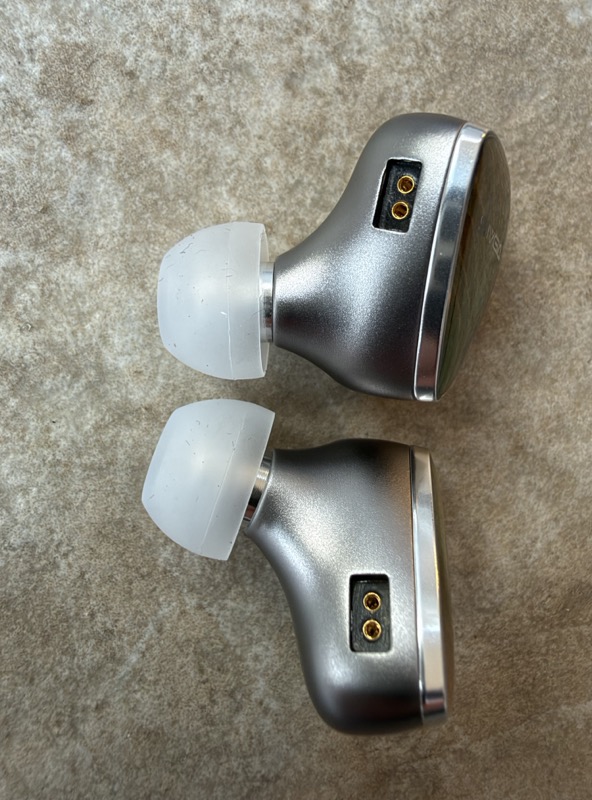 the 2-pin sockets and the nozzles