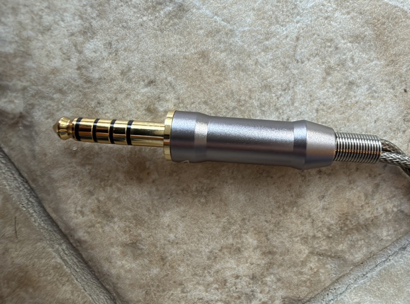 the 4.4mm balanced plug