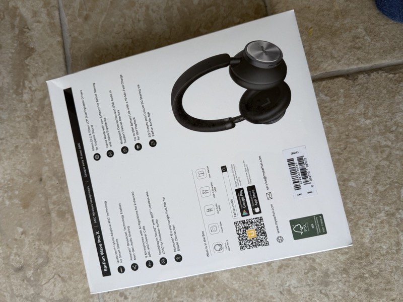 retail box rear angled