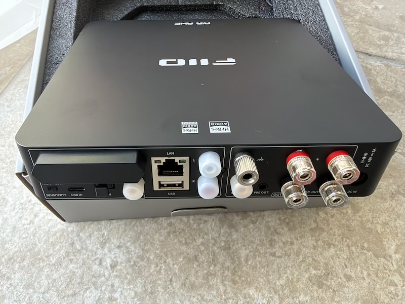overview of the air amp rear panel