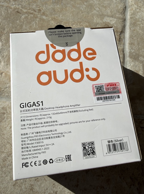 the rear of the retail box listing dimensions, weight, model F3001G and rated 5V 2A input